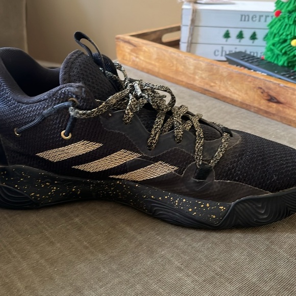 Men’s size 11 adidas basketball sneakers - Picture 2 of 6